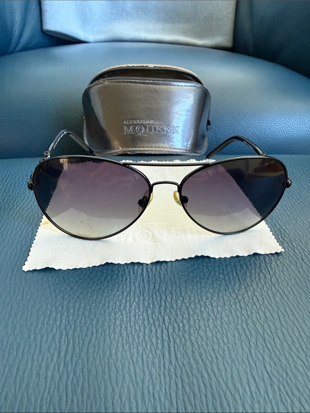 Alexander McQueen Black Oval Women's Sunglasses with Gradient Lenses